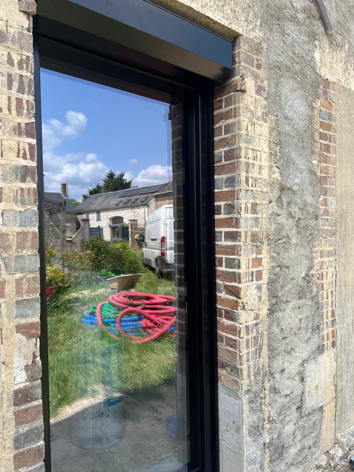 Porte d’entrée avec vitrage